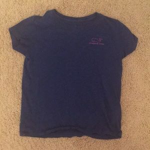 Vineyard vine logo tee